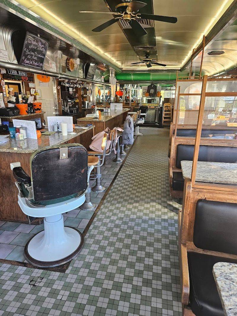 Retro Atmosphere That Feels Like Stepping Into a Time Capsule