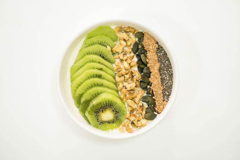 Smoothie bowl with seeds