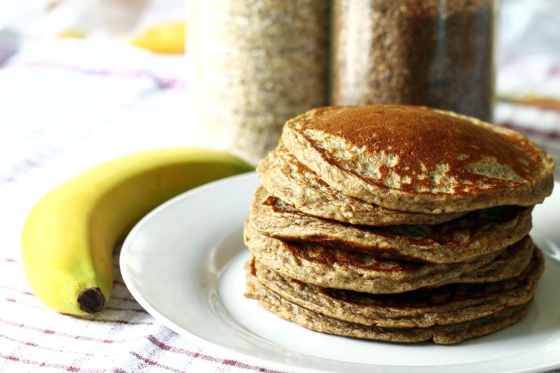 Banana oatmeal pancakes