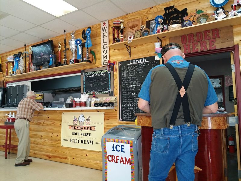 Traders Deluxe Cafe inside the market