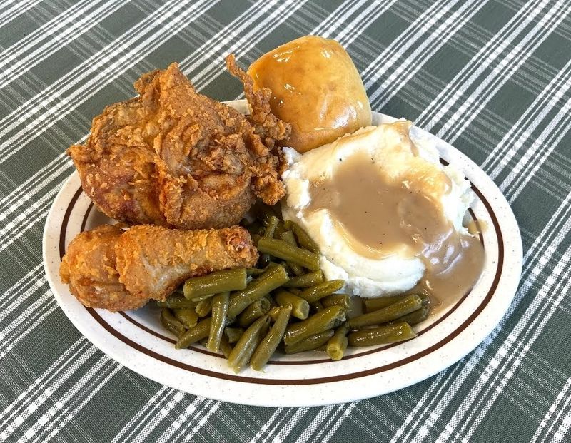 Hot, Fresh Food That Rewards Early Visitors