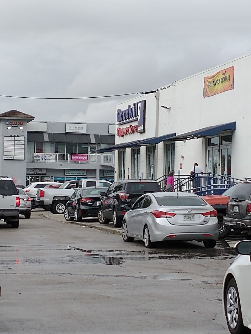 Goodwill Superstore - Miami, Florida