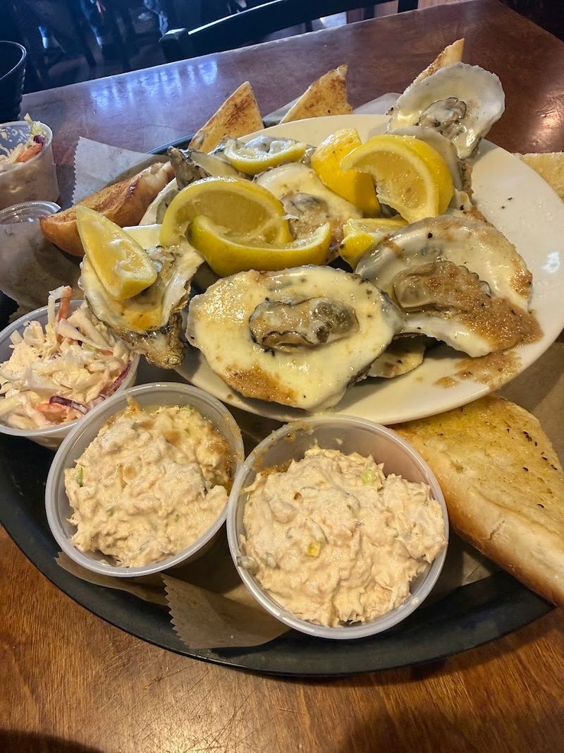 Oysters With a Garlicky, Cheesy Twist
