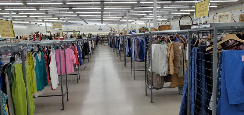 Best strategy for visiting Thrift Giant in The Colony