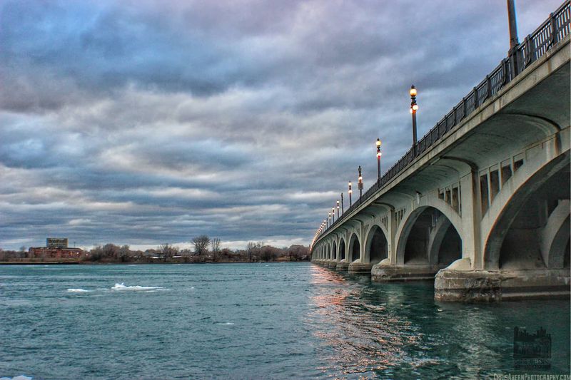 Winter Wonderland: Ice Skating and Snowy Scenery