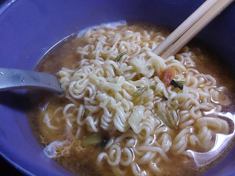 Instant noodles