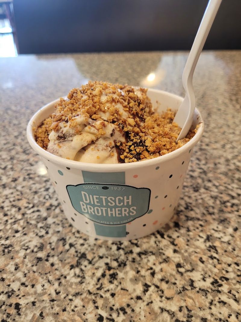 Sundaes So Good They Deserve Their Own Fan Club