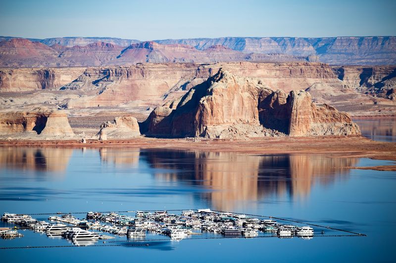 A breathtaking Arizona overlook that looks almost unreal 5 Sunset Colors That Look Straight Out of a Movie