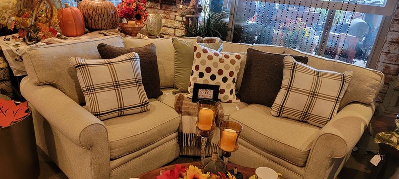 Holiday and Seasonal Decor Worth Hunting For