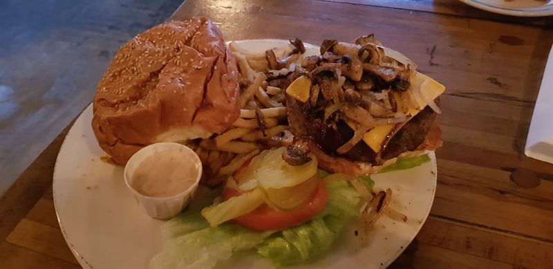 Creamy Mac and Cheese That Steals the Spotlight