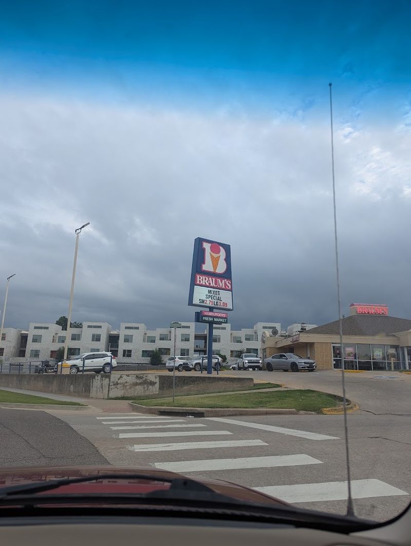 Braum's Ice Cream & Dairy Store - Oklahoma City, Oklahoma