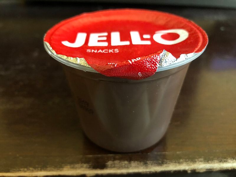 Jello pudding cups