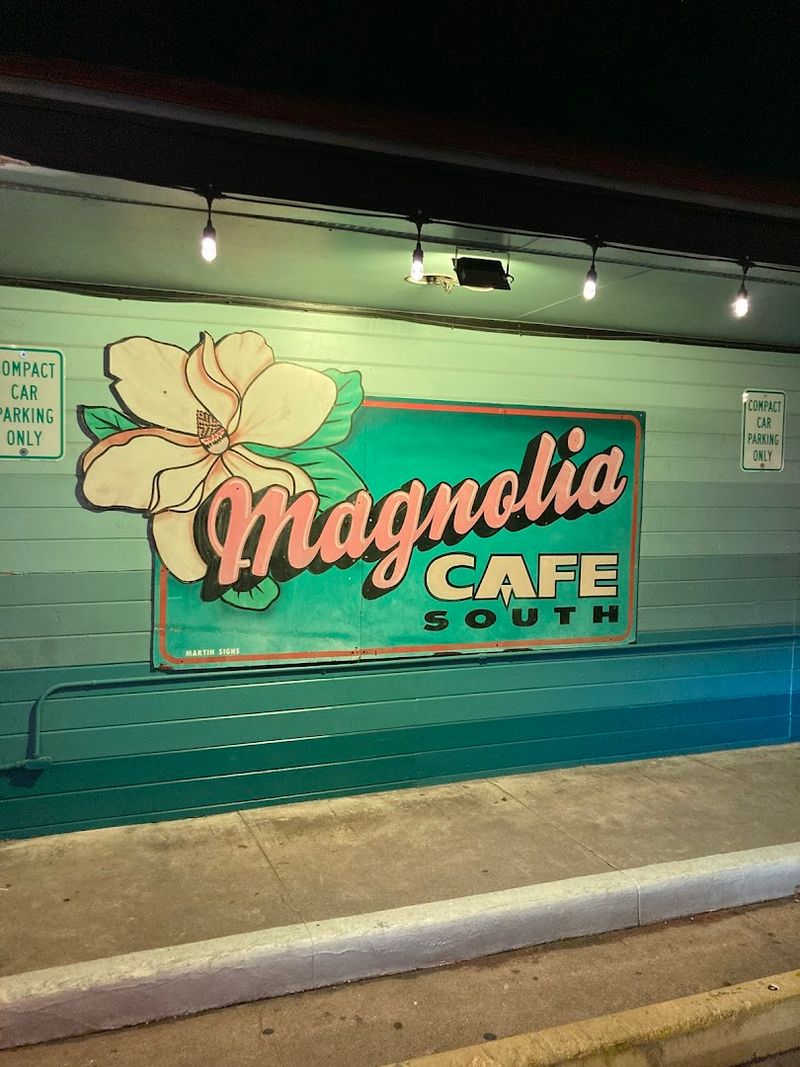 Magnolia Cafe - Austin, Texas