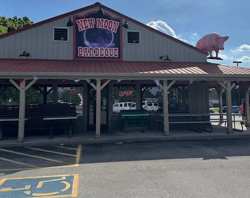 This Tennessee BBQ spot serves fried catfish so good, it's worth the drive 11 A Road Trip Stop That Delivers