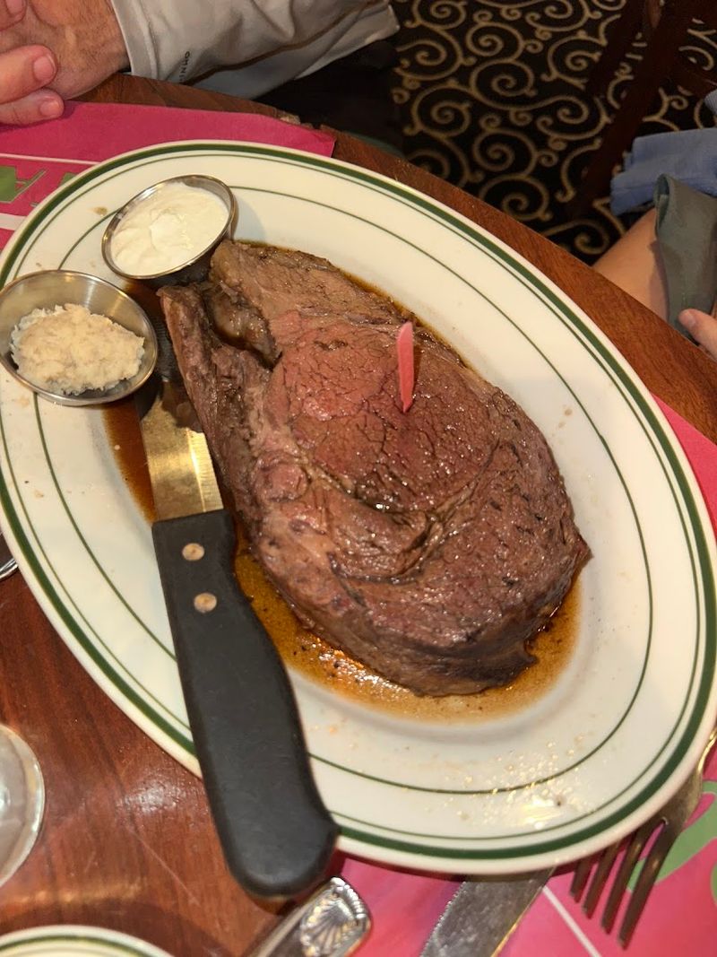 Prime Rib That Steals the Spotlight