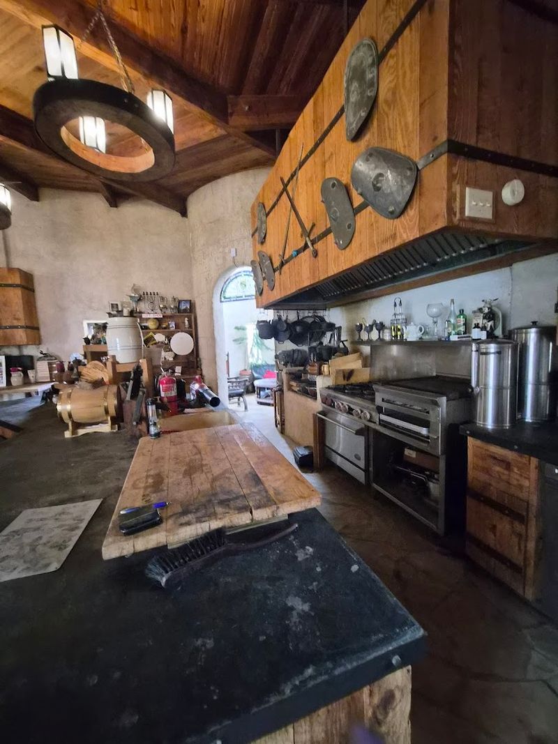 A stunning castle in Texas that most people don't know about 6 Exploring the Rooms Inside the Castle