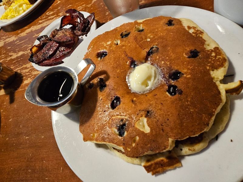 Fluffy Pancakes That Live Up to the Hype