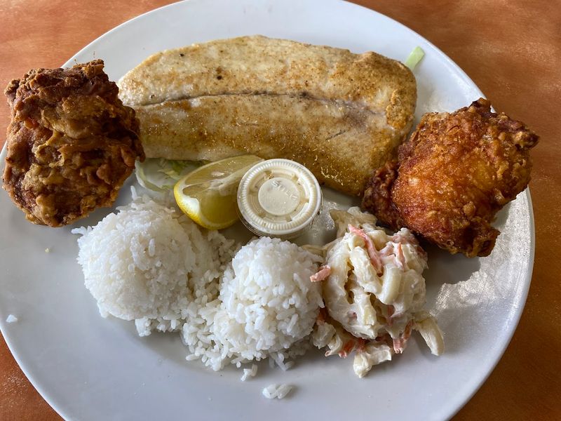 Ray's Cafe - Honolulu, Hawaii