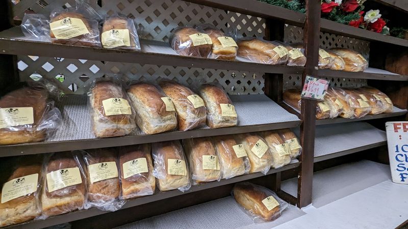 Fresh Breads Baked With Everyday Comfort