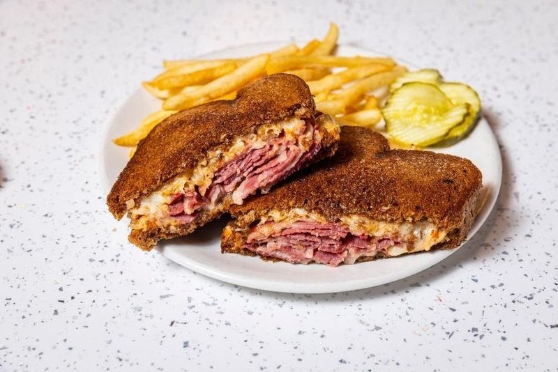 Lunch Classics Like Patty Melts and Fries