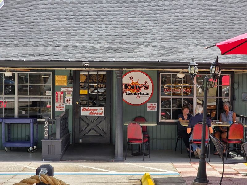 Mount Dora's Charming Setting Makes It a Full Day Trip