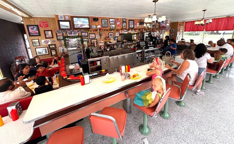 The Cozy 27-Seat Dining Room Experience