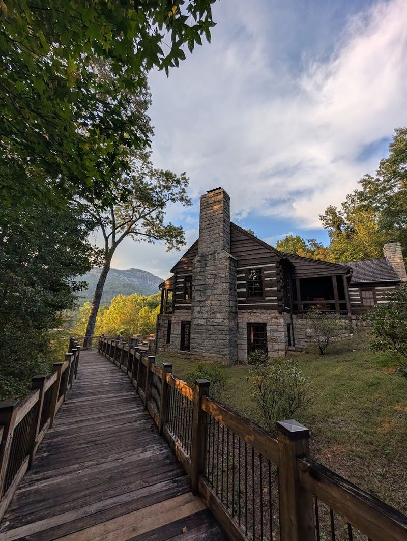 The Cozy Furnished Cabins