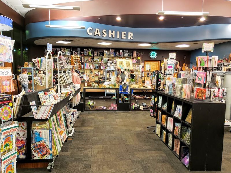 This Huge Arizona Bookstore Lets You Get More For $45 Than You'd Imagine 13 Teacher Discounts and Community Perks