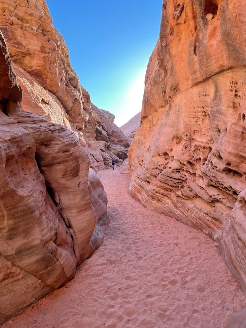 White Domes Loop Trail and Its Slot Canyon Surprise