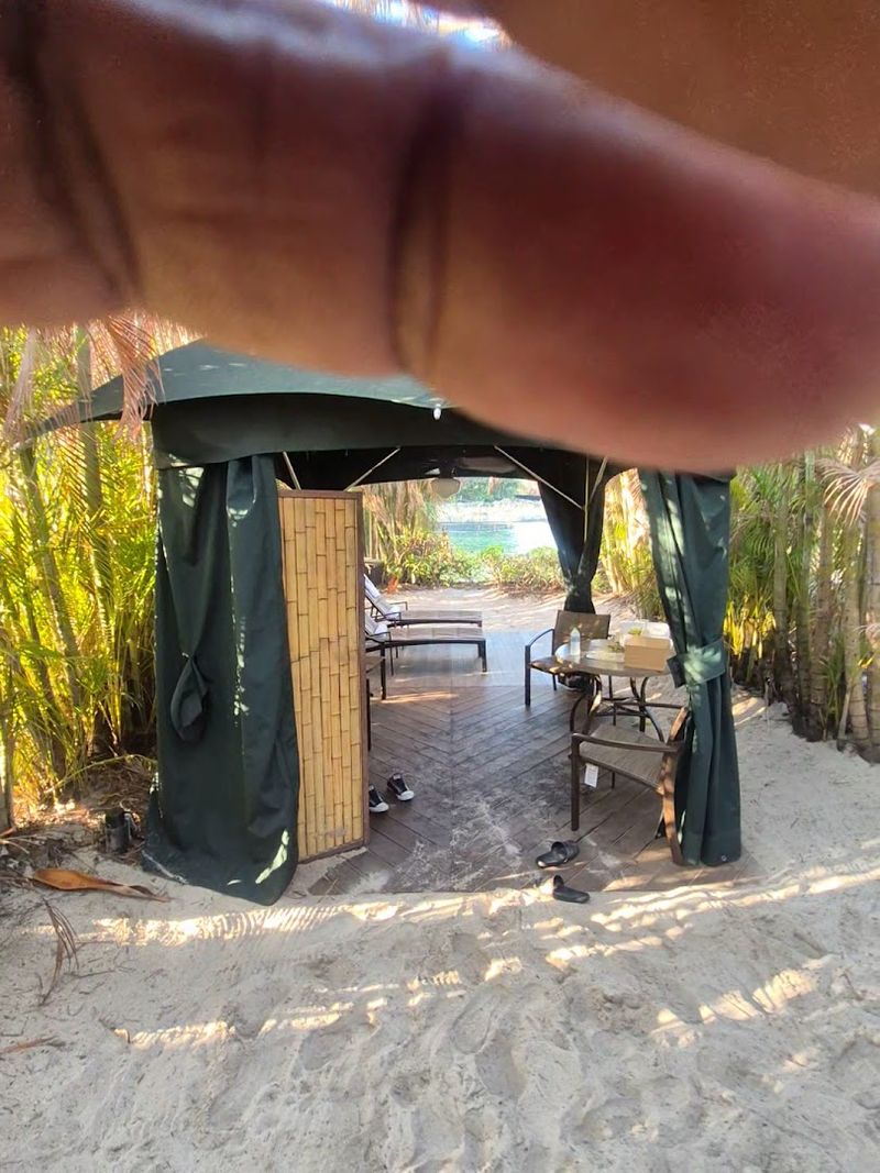 Private Cabana Rentals for the Ultimate Relaxation