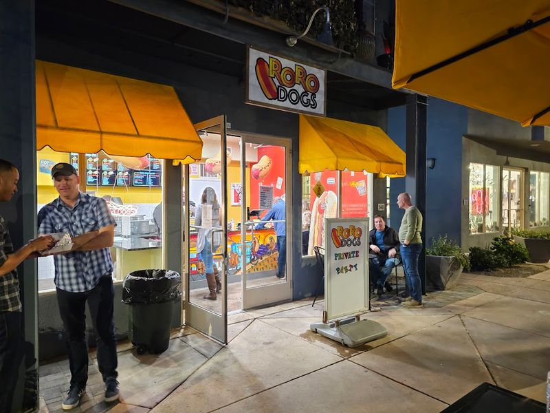 Short Leash Hot Dogs, Phoenix