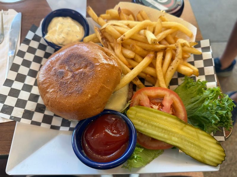 Farm-Fresh Ingredients Sourced Right From the Land Around You