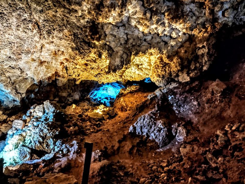 A Dry Cave Unlike Any Other: The Geology Behind the Magic