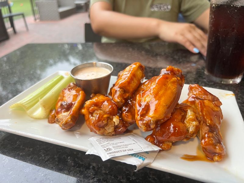 Buffalo Glazed Wings Worth the Hype