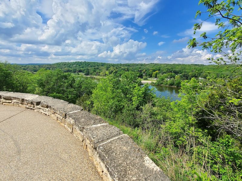 Breathtaking Rock River Views