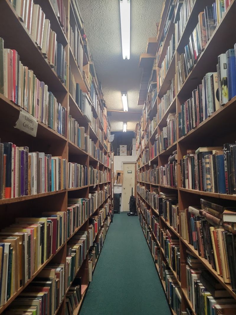 This Florida Bookstore Feels Like A Hidden Treasure Trove For Readers Who Love Getting Lost In The Shelves 9 Discounts for Buying in Bulk That Make the Prices More Manageable