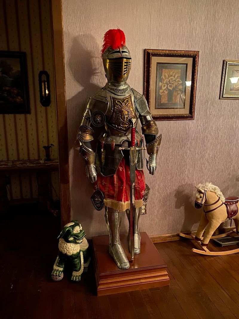 The Grand Dining Hall: Breakfast Fit for a King