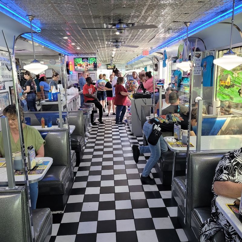 This Tennessee Restaurant Is Known for Its Incredible Banana Splits 3 Retro Chrome Atmosphere and 1950s Decor