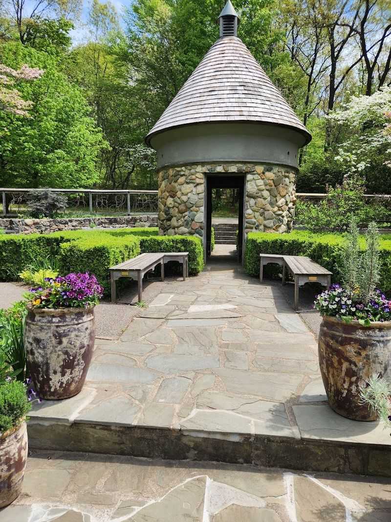 The Charming On-Site Cafe