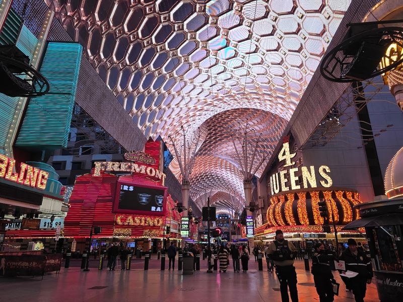 21 Nevada attractions that are actually worth leaving the Las Vegas Strip for 8 Fremont Street Experience - Las Vegas, Nevada