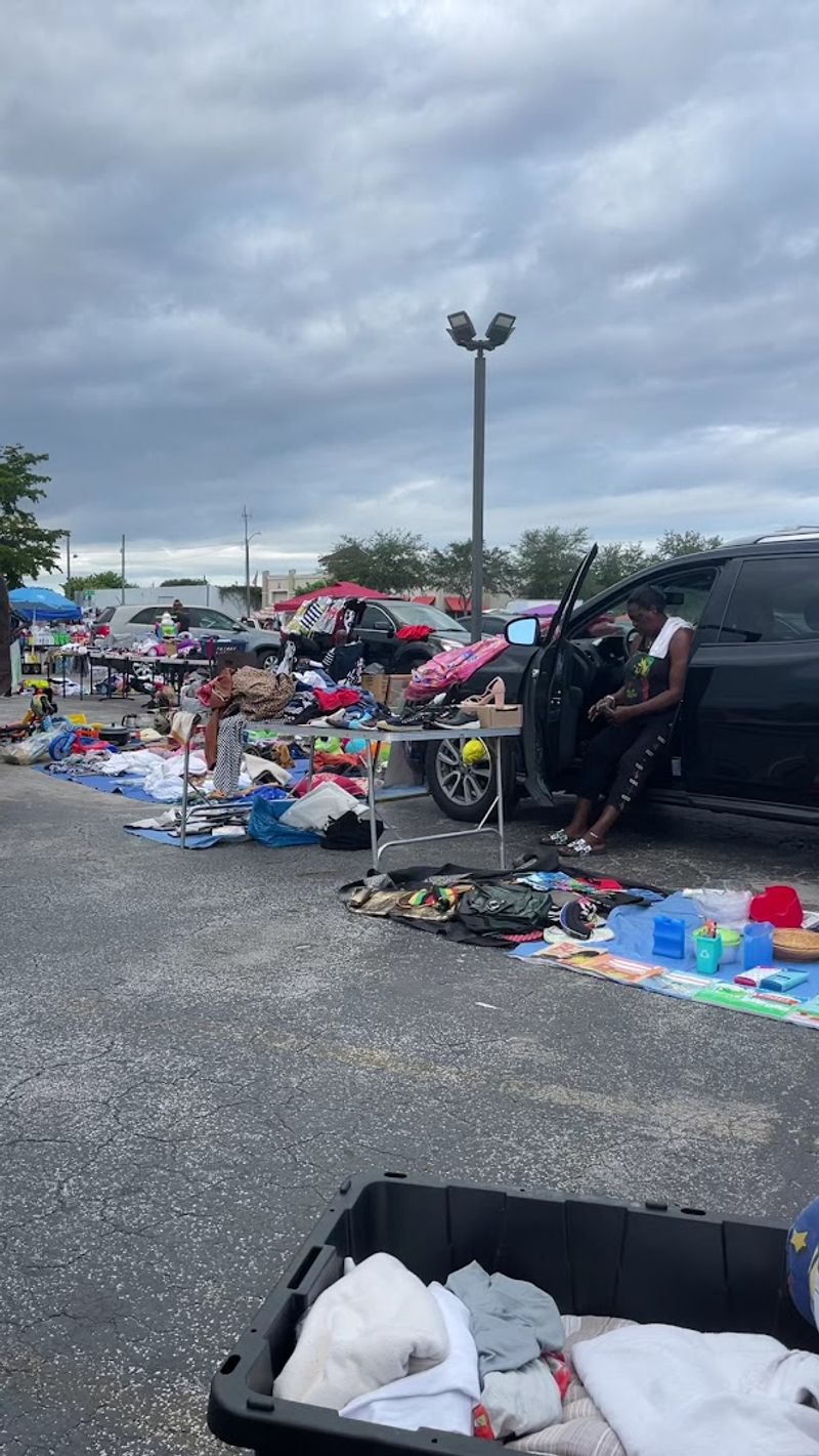 Parking, Hours, and Getting There Without Stress