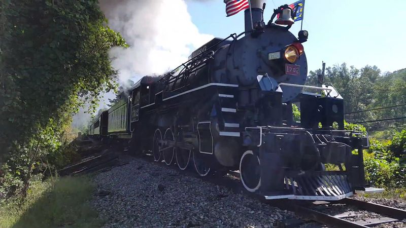 Knowledgeable and Entertaining Train Guides