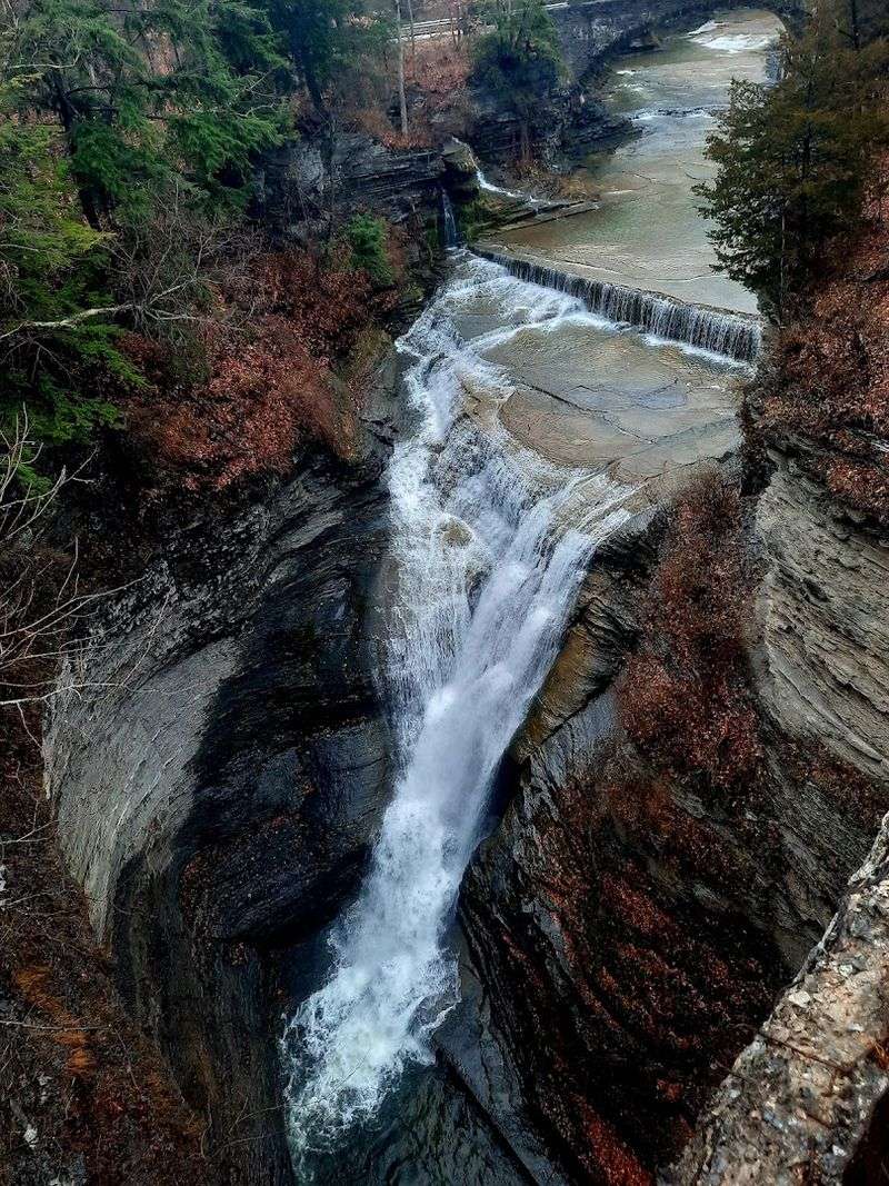 The Rim Trails and Upper Overlook