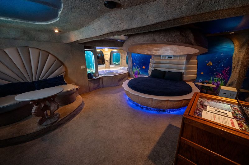 The Pearl Under the Sea Room