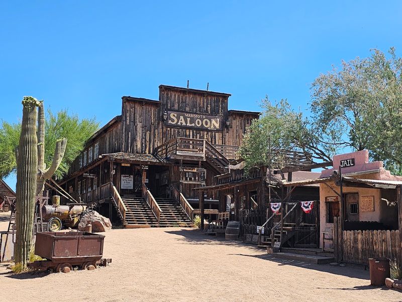 The Saloon With Cold Drinks and Live Music