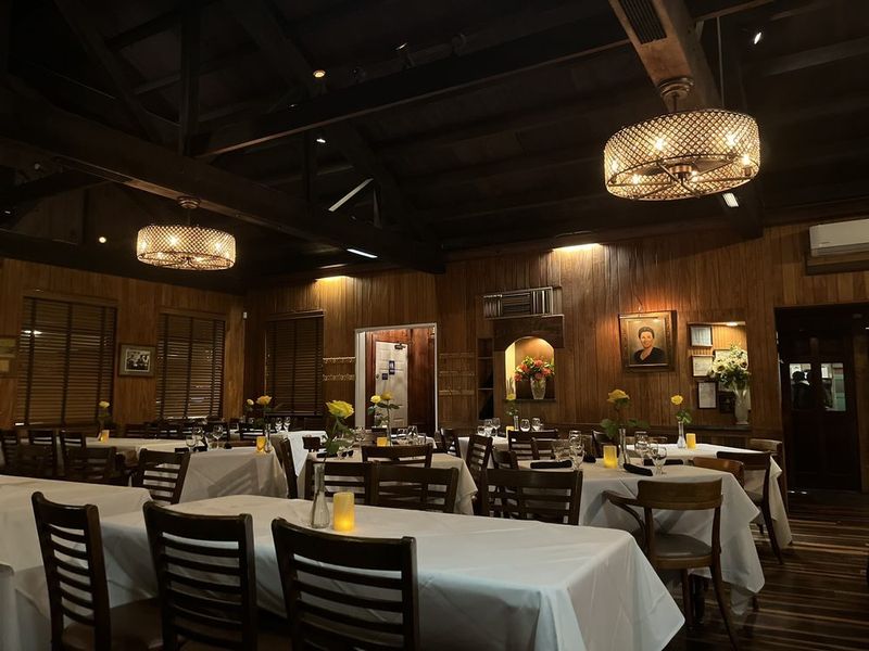 An Old-School Atmosphere That Feels Genuinely Timeless