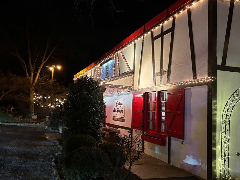 This Hidden Restaurant In Virginia Serves French Onion Soup That's Worth Every Mile 11 Special Occasions Find Their Perfect Home Here