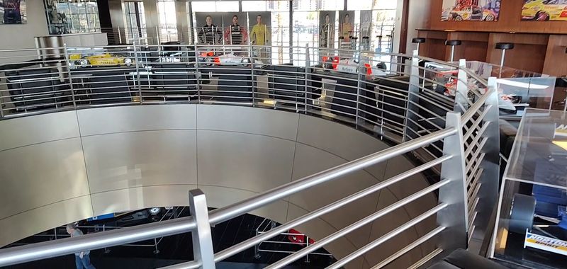 The Small Cafe Upstairs