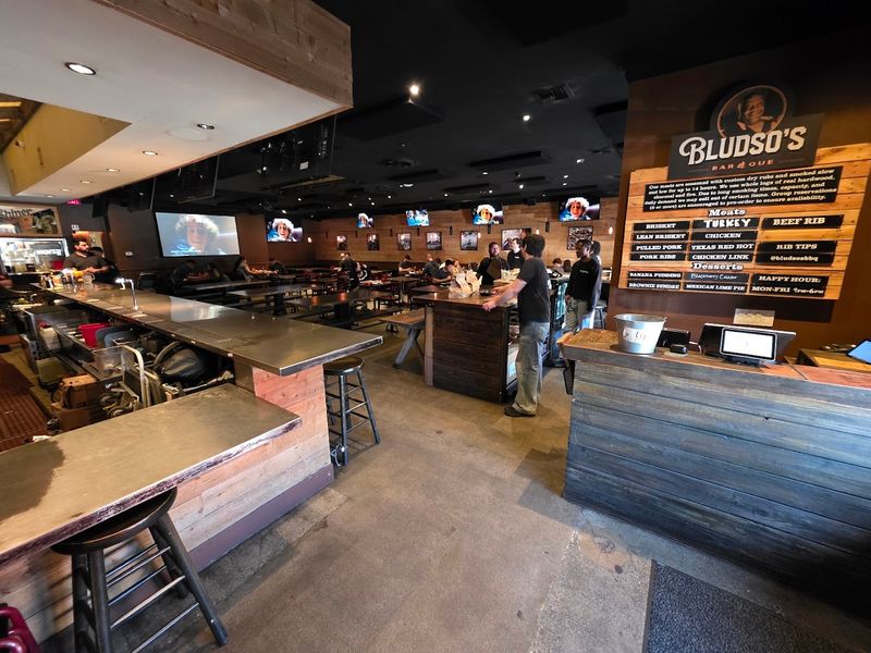 What to Expect on Your First Visit to La Brea