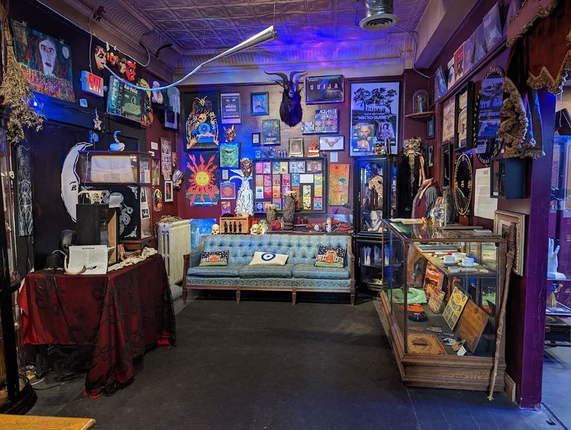 What to Expect When You First Walk In